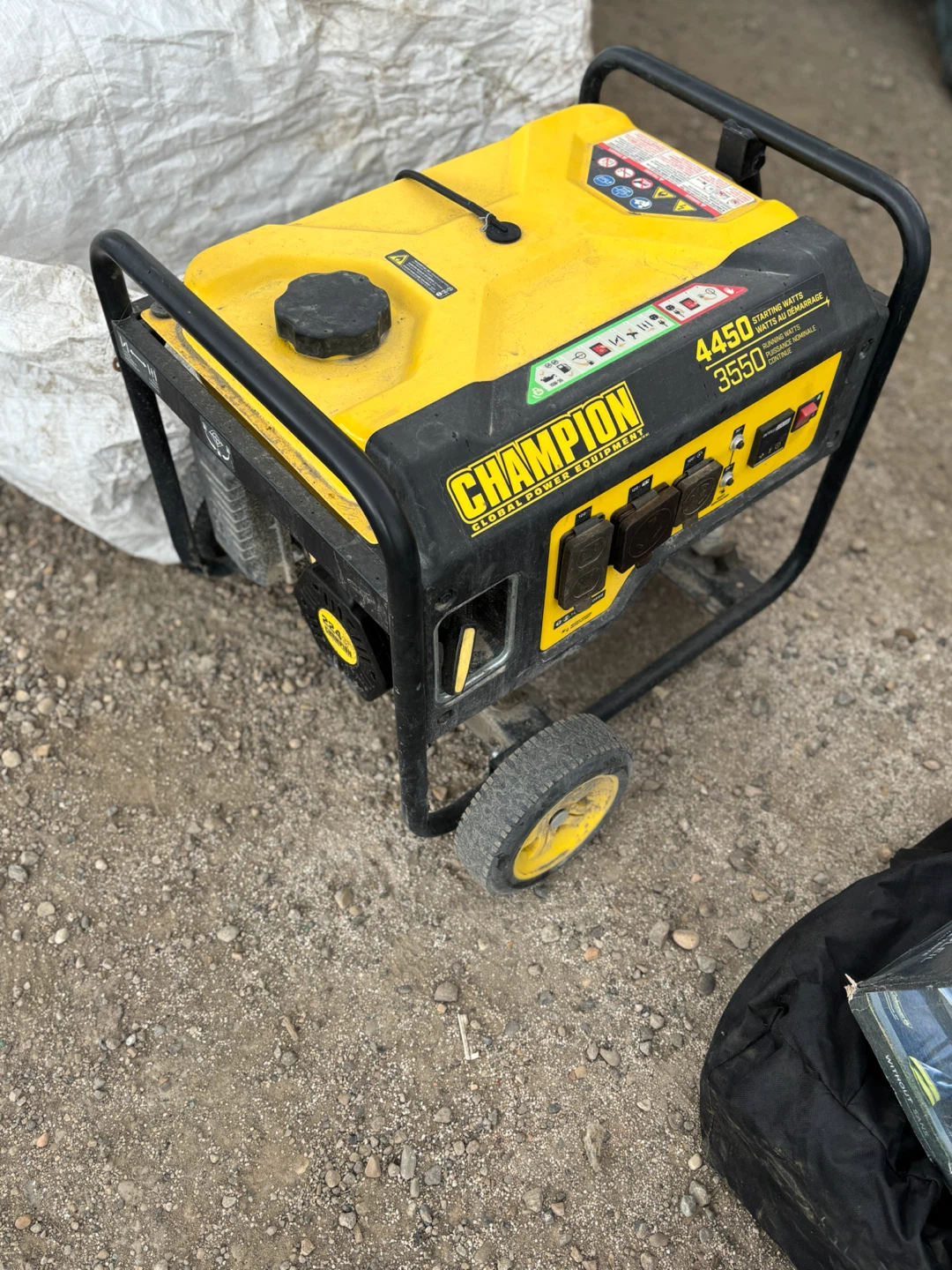 Champion 4450 Starting Watts Portable Generator - photo 2