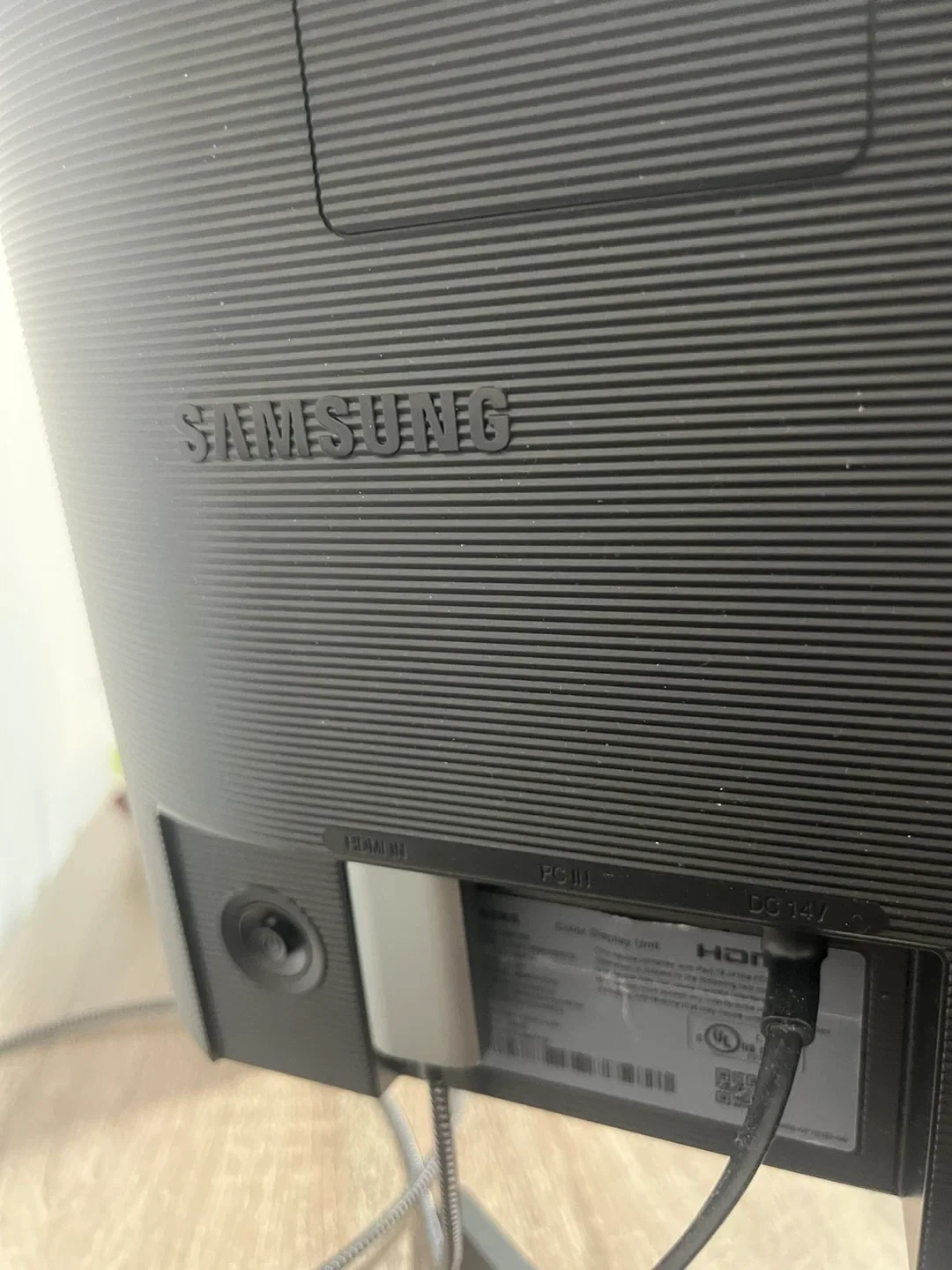Samsung LED Monitor - photo 3
