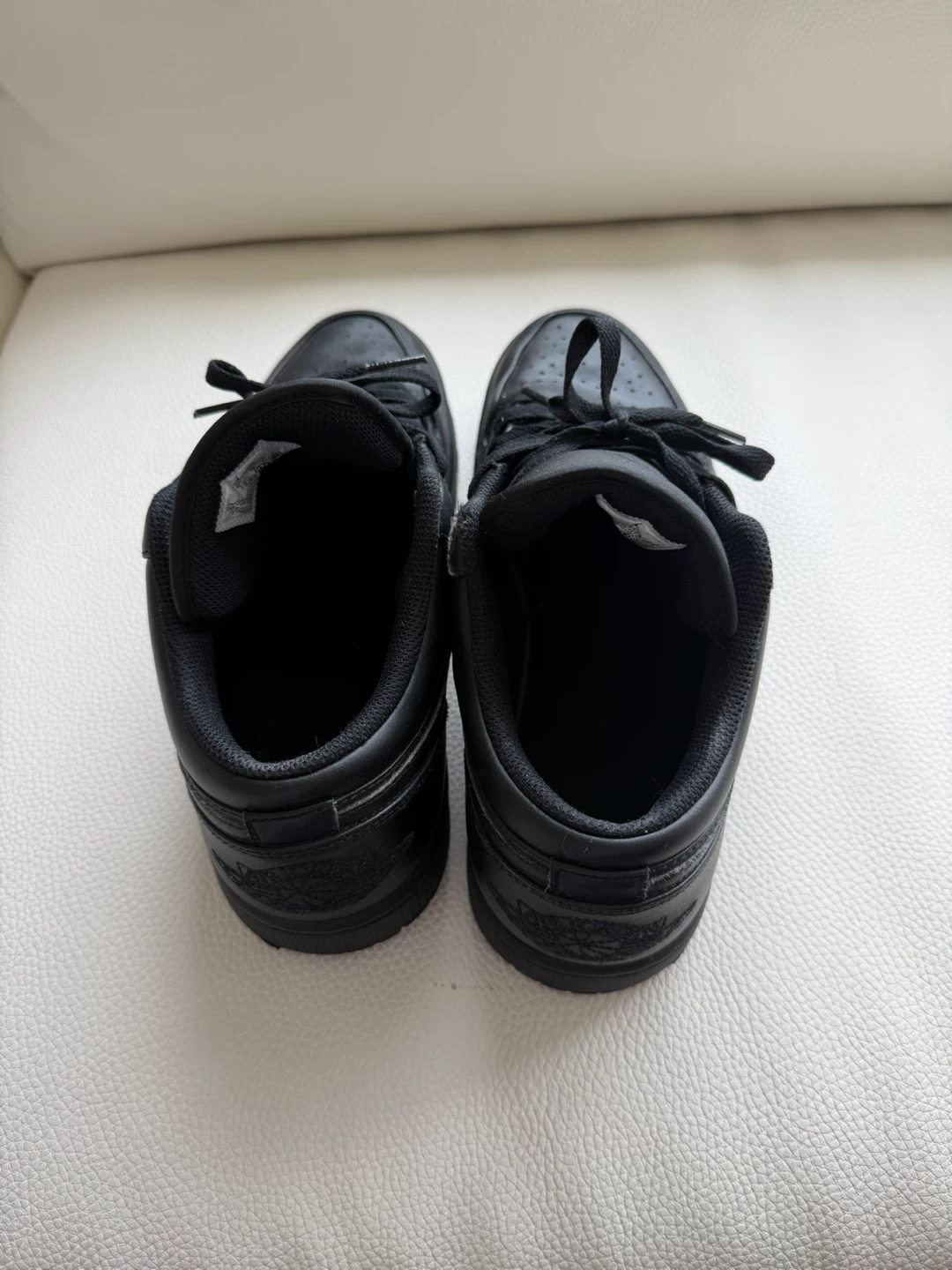 Nike Air Jordan 1 Low Triple Black - photo 3