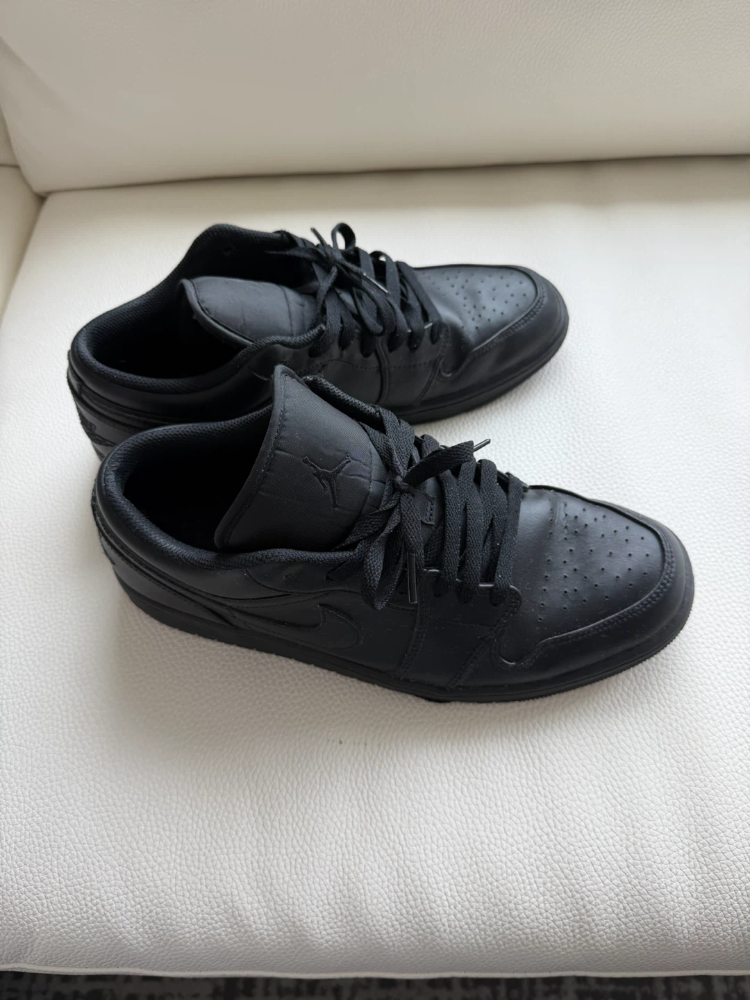 Nike Air Jordan 1 Low Triple Black - photo 4