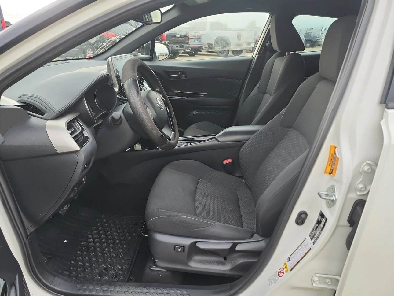 2019 TOYOTA C-HR - photo 5