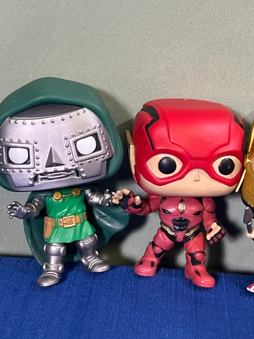 Funko Pop Collection of 6 DC and Marvel Figures - photo 2