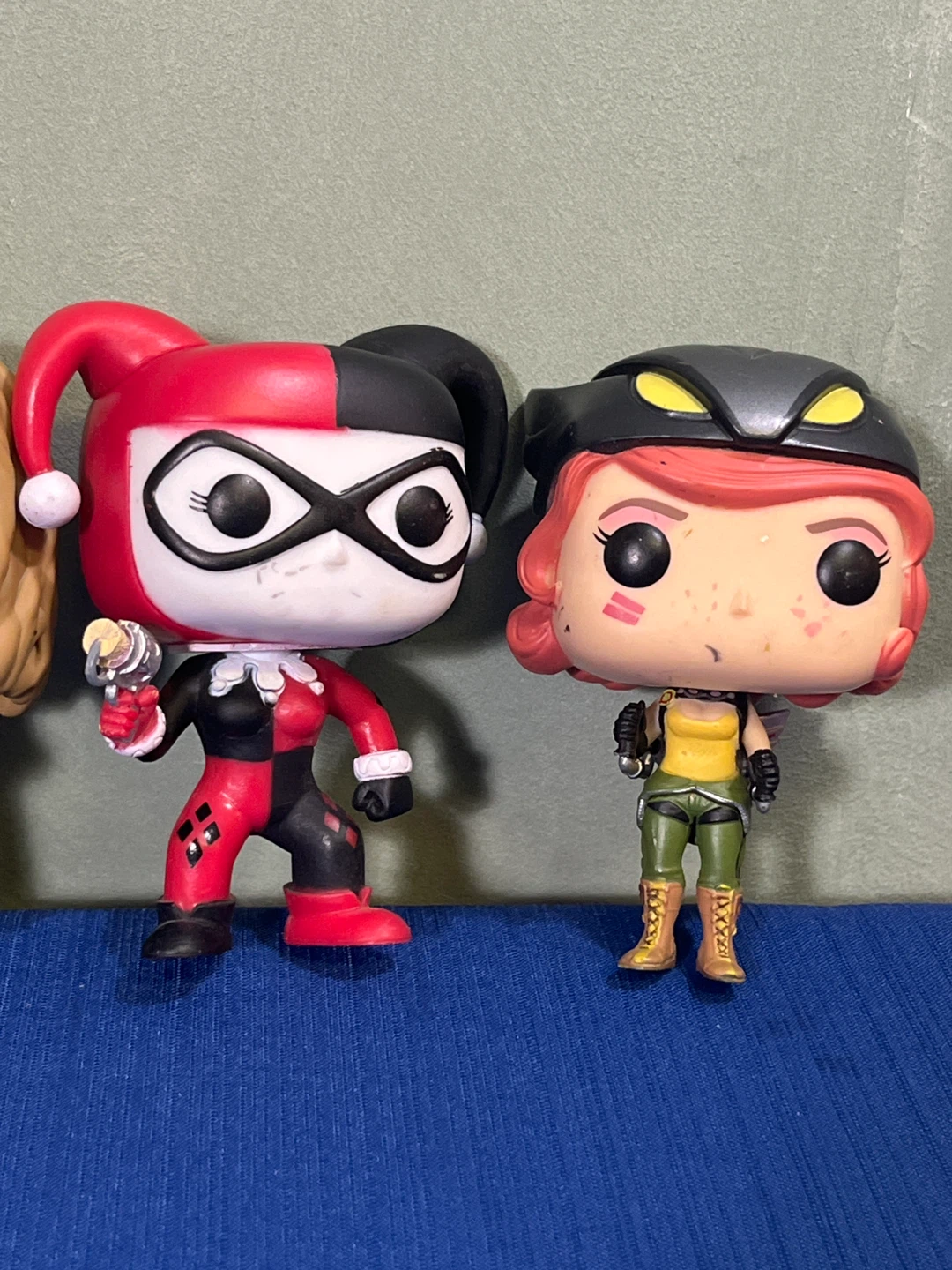 Funko Pop Collection of 6 DC and Marvel Figures - photo 4