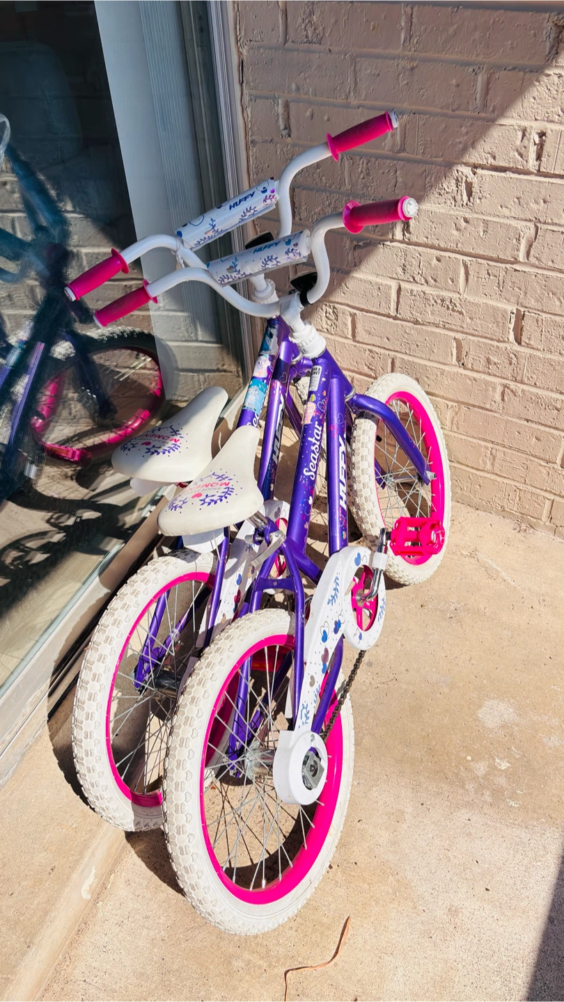 Two Huffy Seastar Girls Bike and Helmet