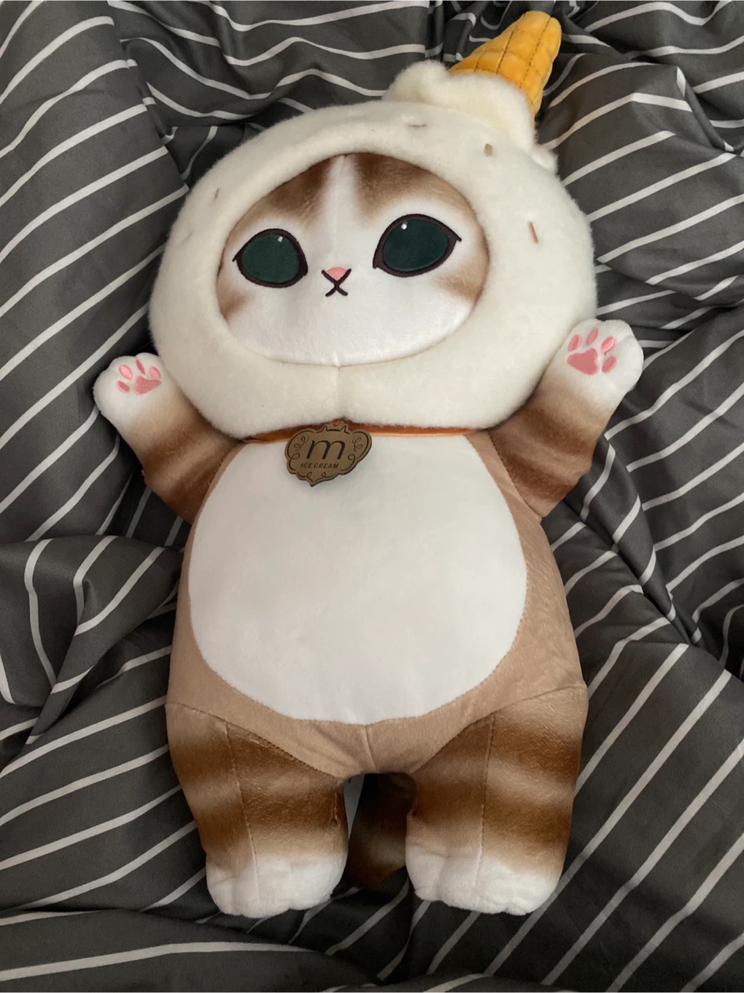 mofusand Ice Cream Cat Plush