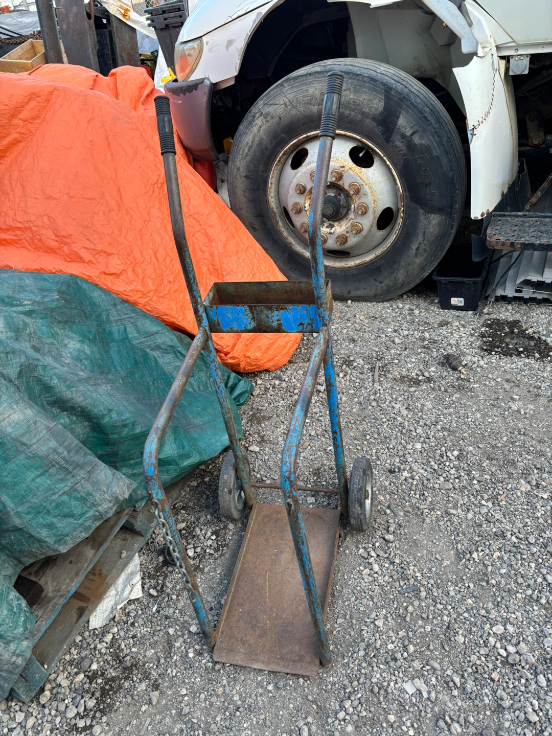 Welding carts and one actelene set - photo 4