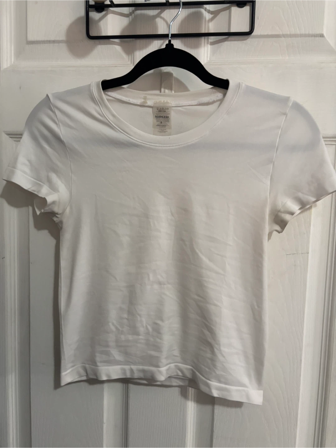 Aritzia TNA Seamless T-Shirts - photo 2