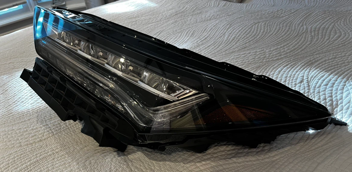 2025-2026 Acura MDX Driver Side Complete Headlight $1300 - photo 2