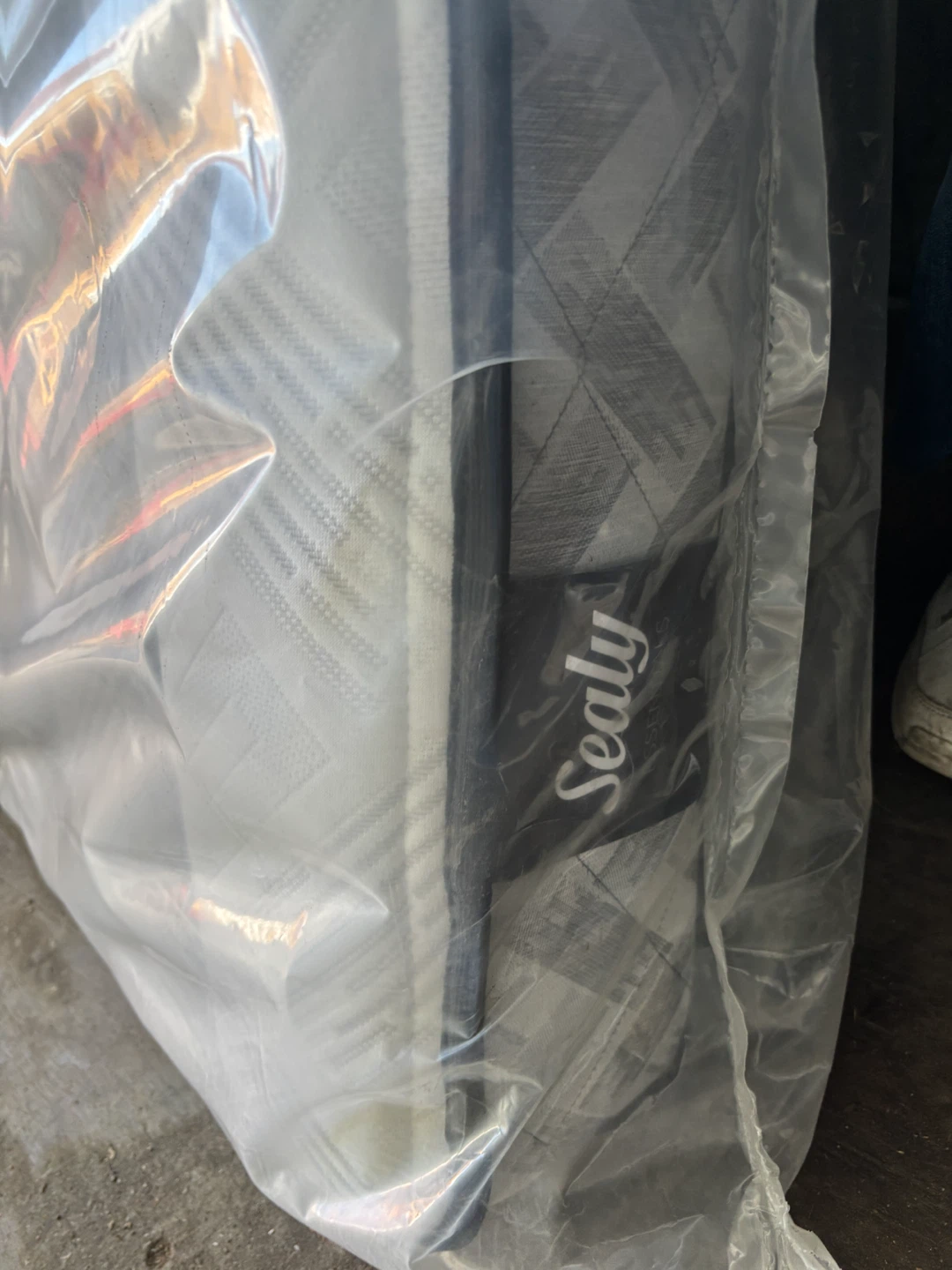 ASSORTED SEALY  MattressES - photo 2