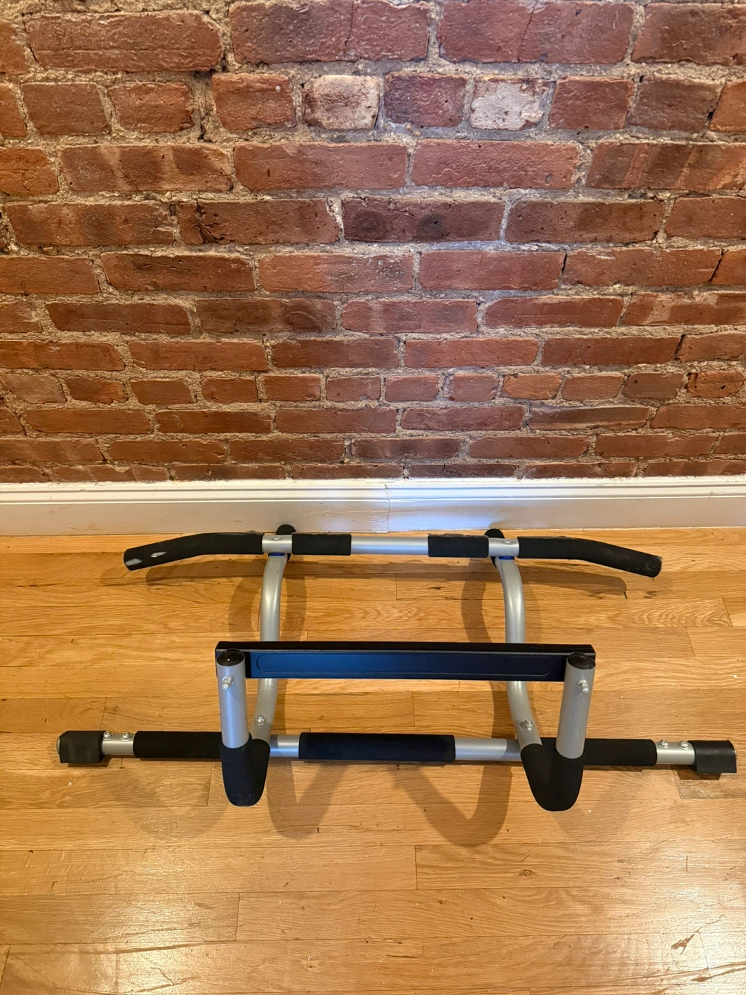 Pull-Up Bar