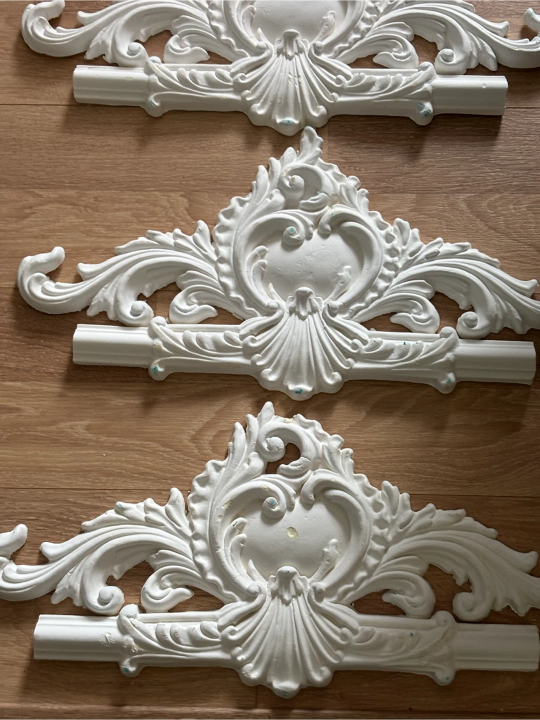 Ornate White Decorative Wall Moldings - photo 3