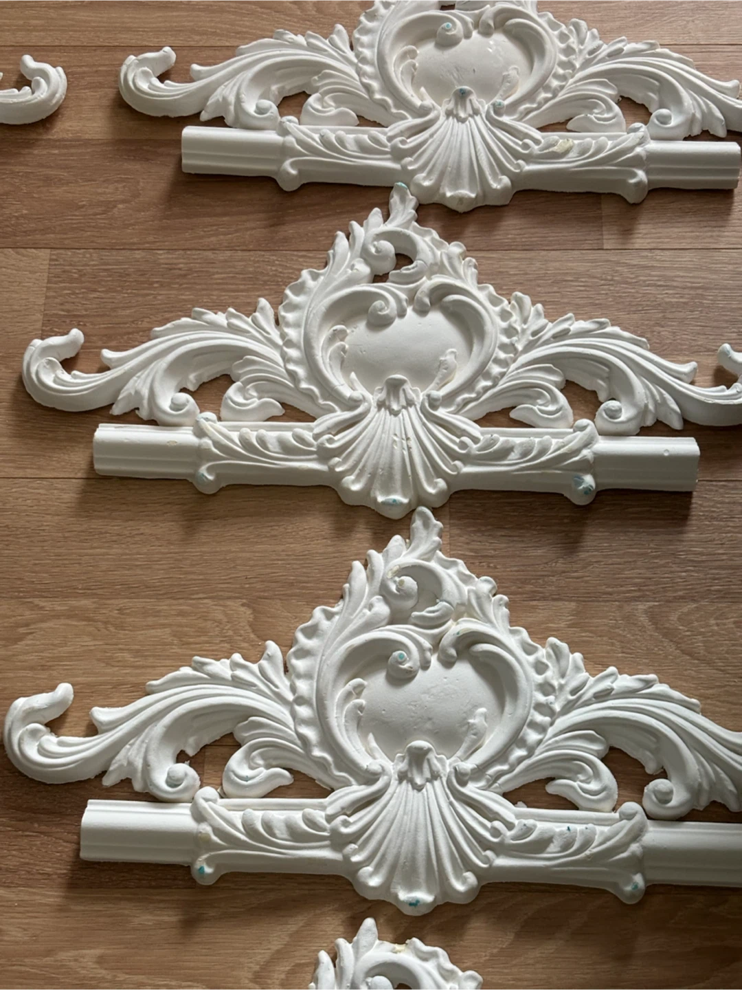 Ornate White Decorative Wall Moldings - photo 5