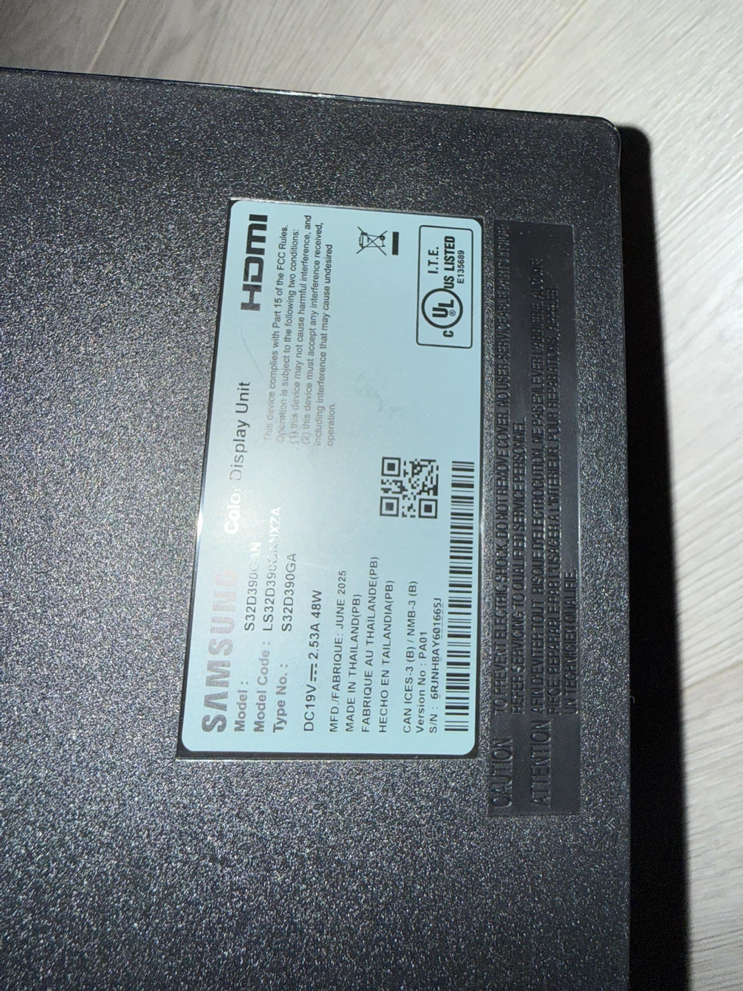 Samsung 32-inch Curved Essential Monitor S3 - photo 3