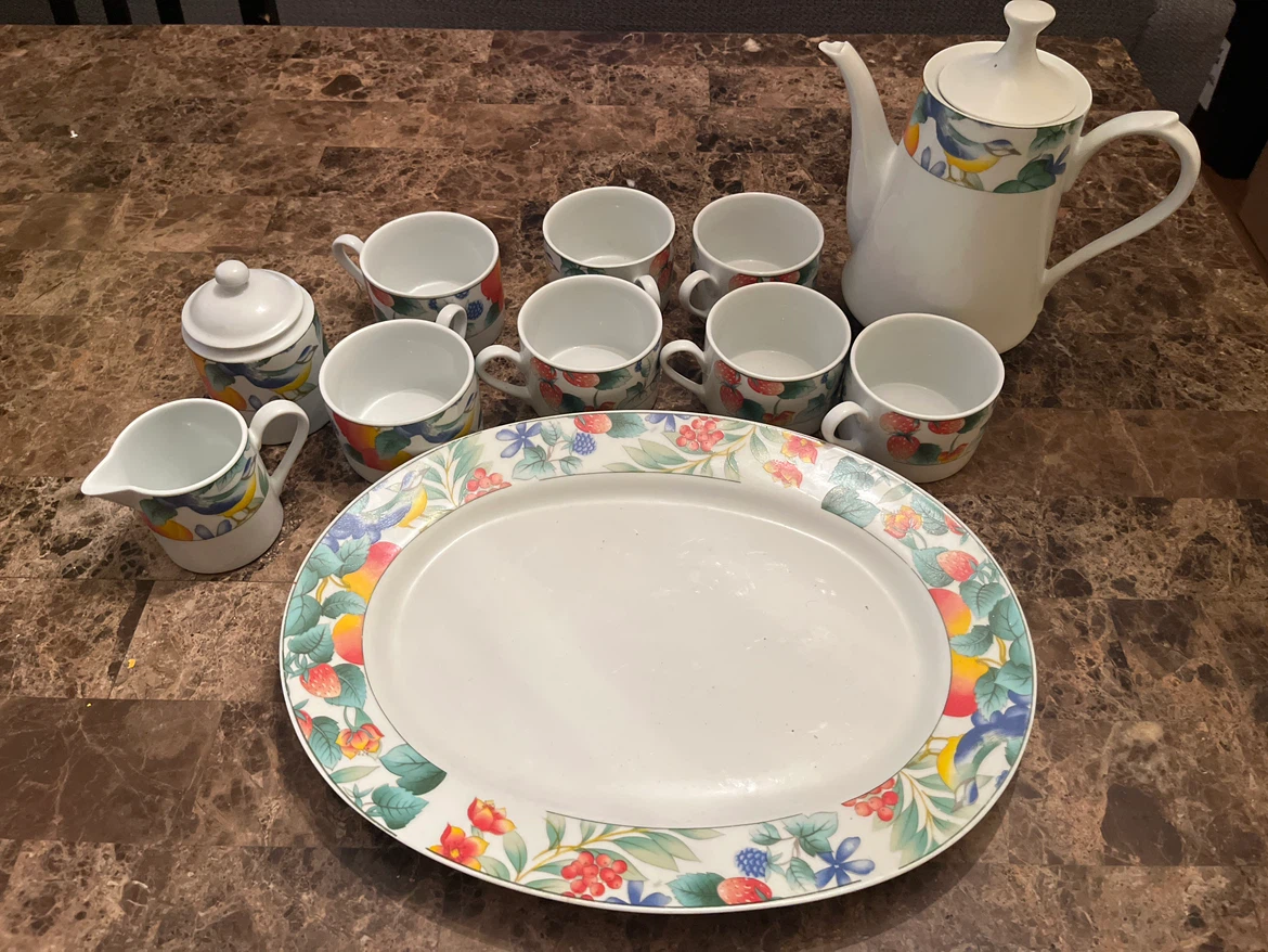 Vintage Lynn's Fine China Waterberry Set - photo 2