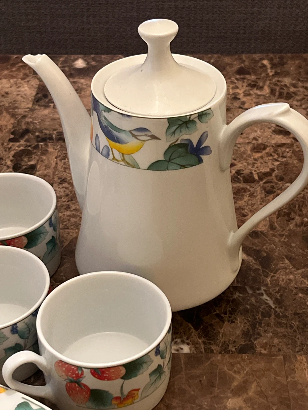 Vintage Lynn's Fine China Waterberry Set - photo 5