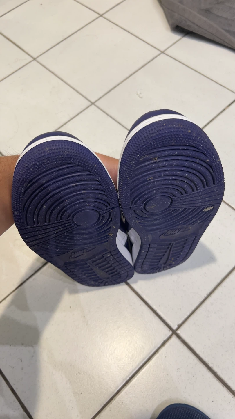 Air Jordan 1 Low FlyEase - photo 2