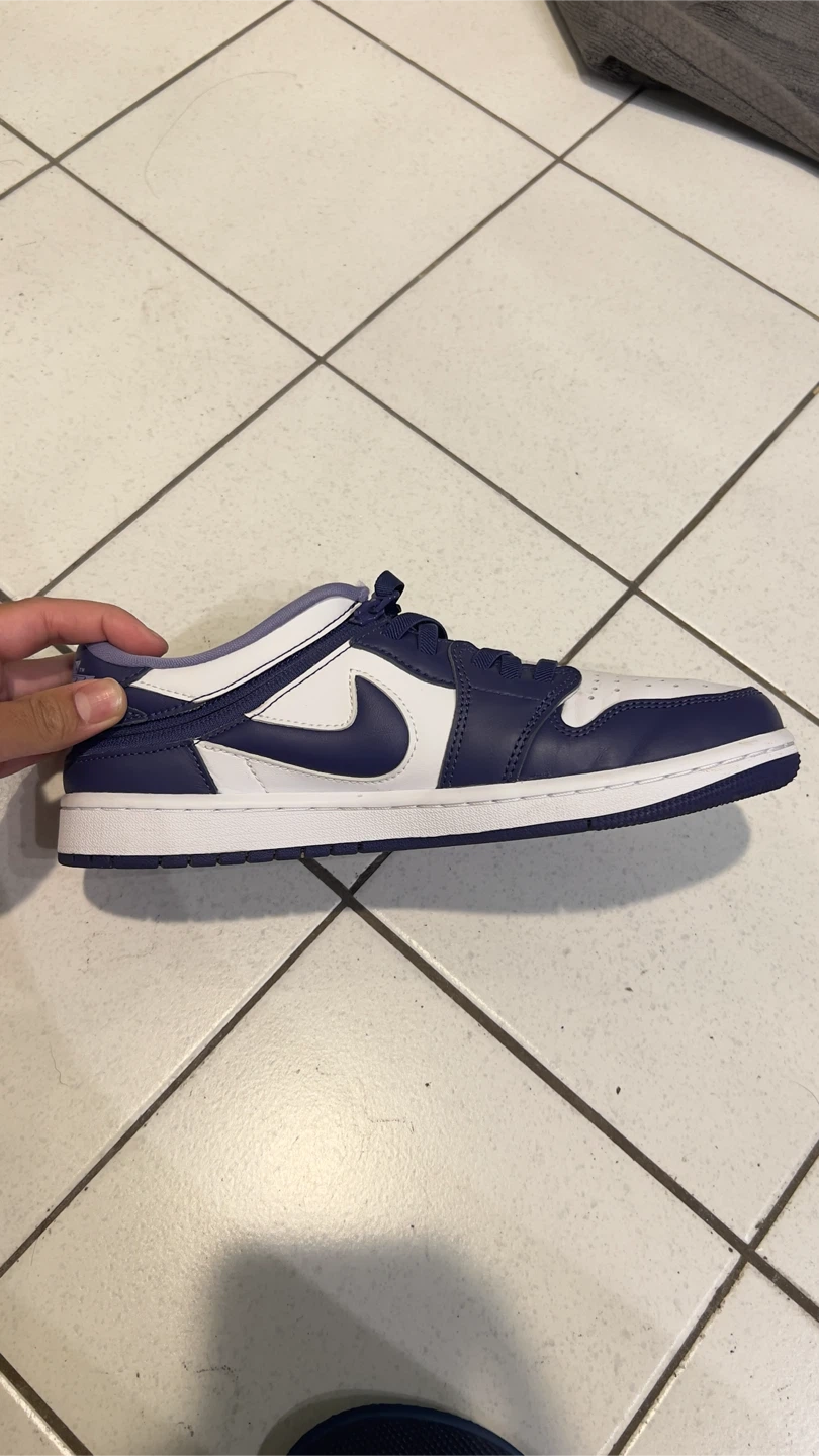 Air Jordan 1 Low FlyEase - photo 3