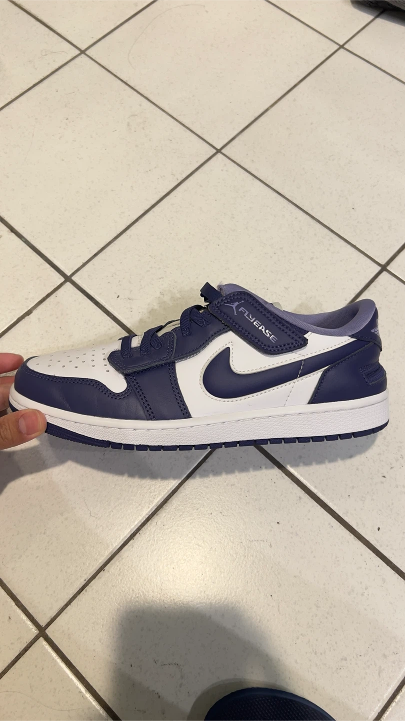 Air Jordan 1 Low FlyEase - photo 4