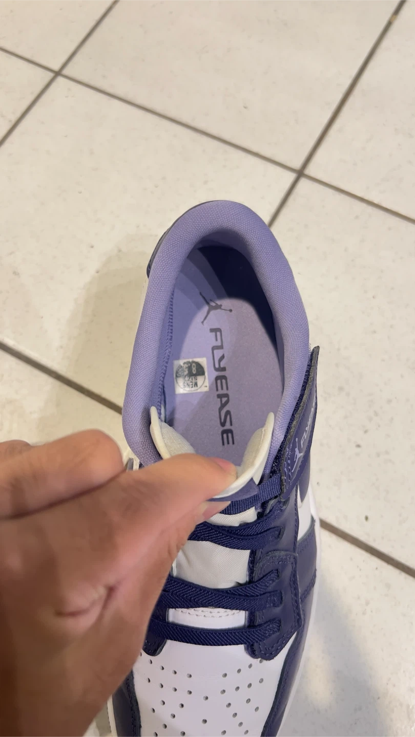 Air Jordan 1 Low FlyEase - photo 5