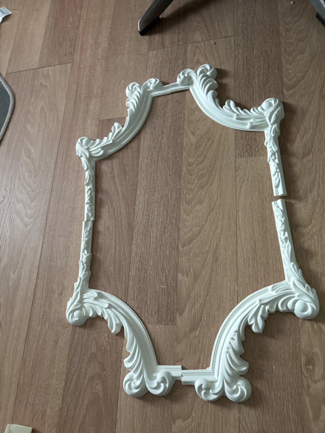 White Decorative Ornate Mirror Frame Pieces - photo 4