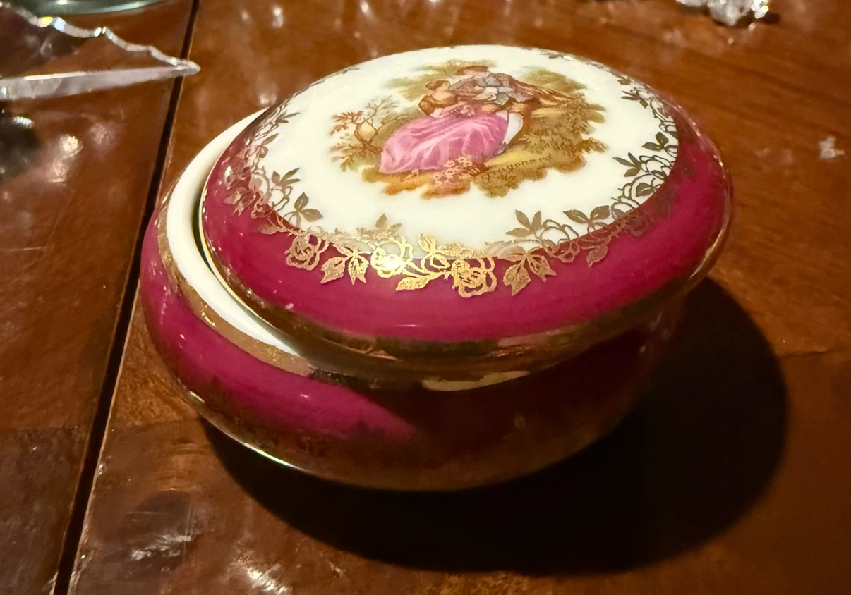 Limoges  Porcelain Trinket Box