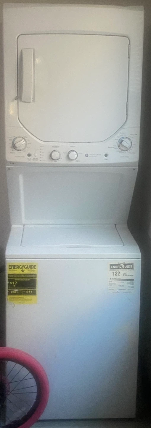 Gas stackable washer and dryer - photo 2