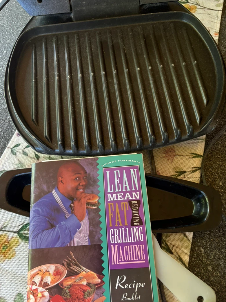 George Foreman Lean Mean Fat Reducing Grilling Machine - photo 2