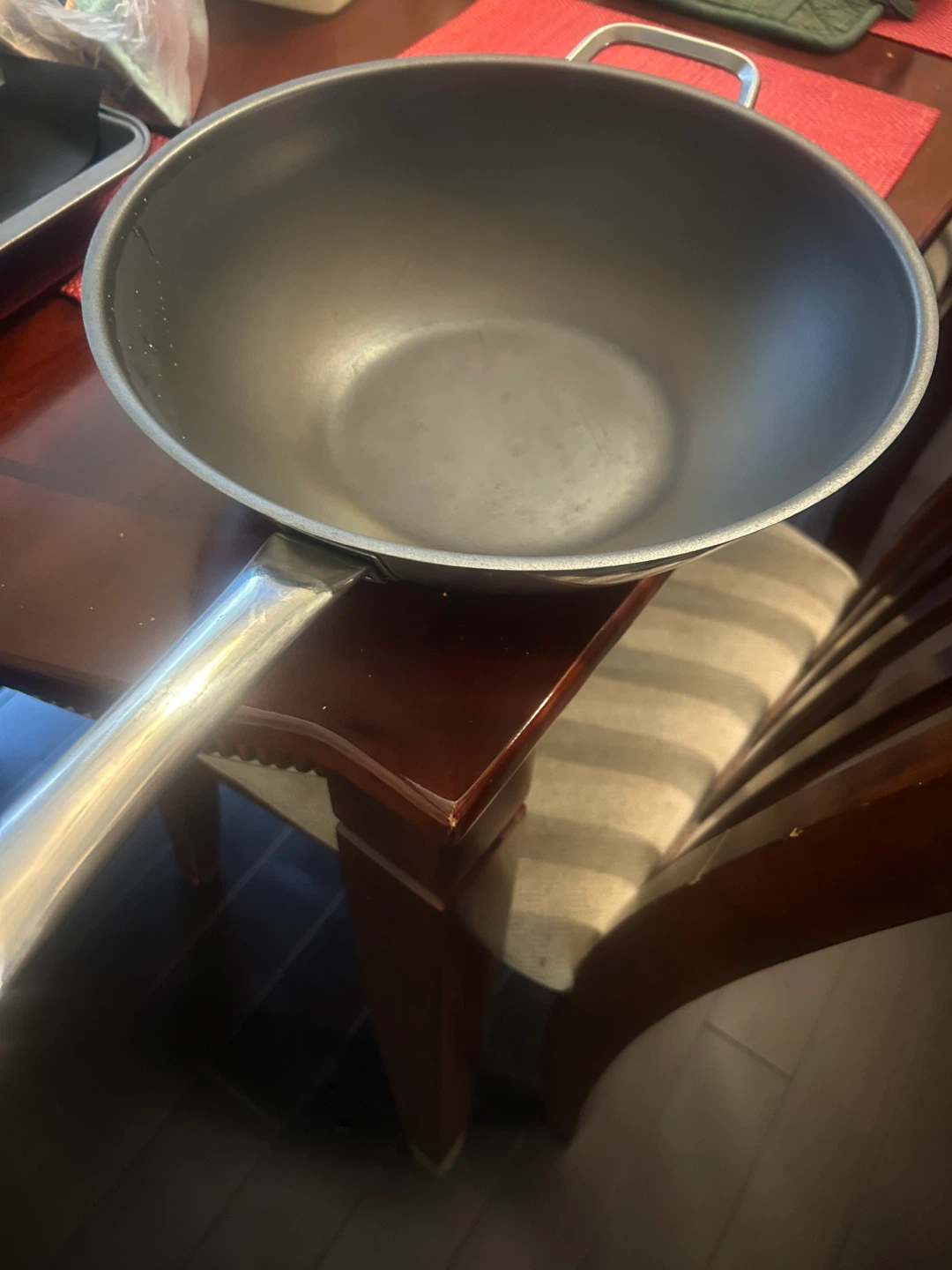 Non-stick Wok with Long Handle - photo 2