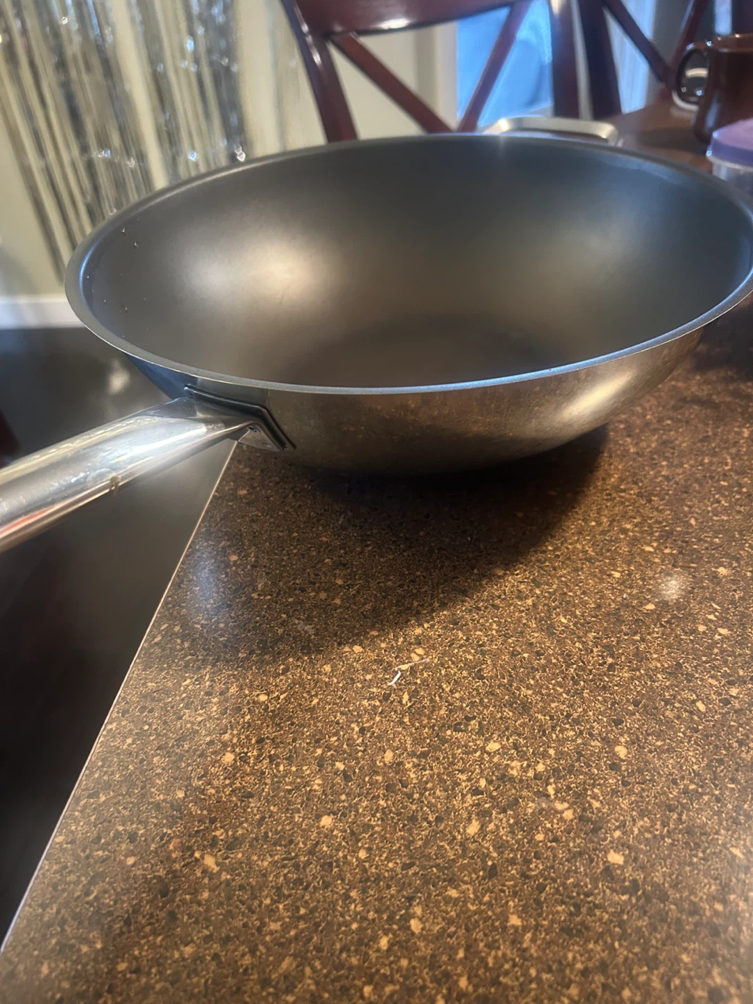 Non-stick Wok with Long Handle