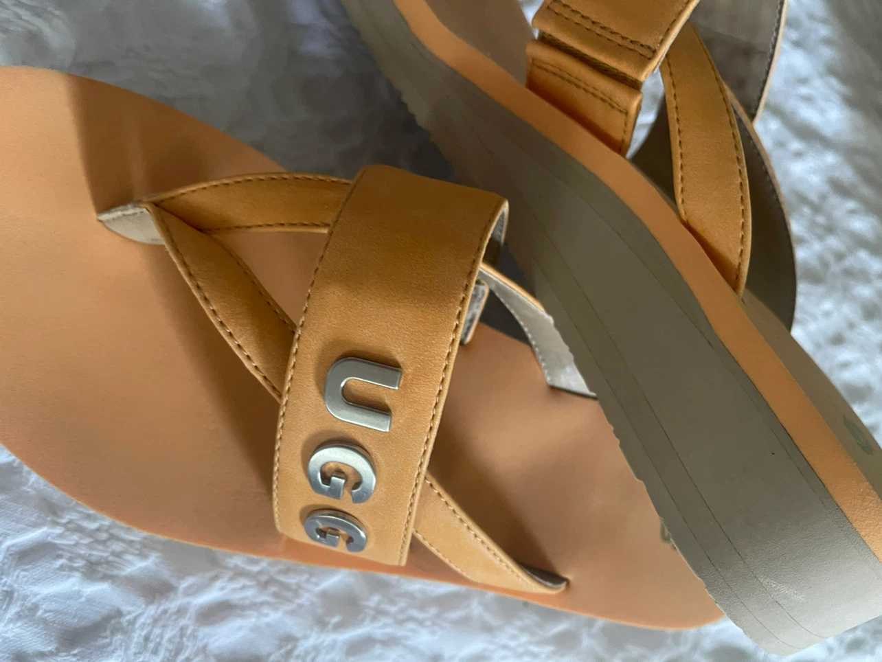 UGG platform sandals - photo 4