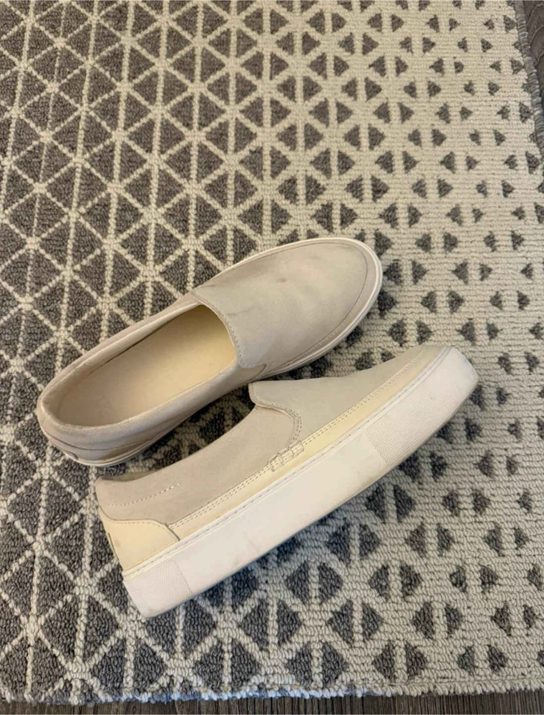 UGG Loafers/Slip-Ons size 9