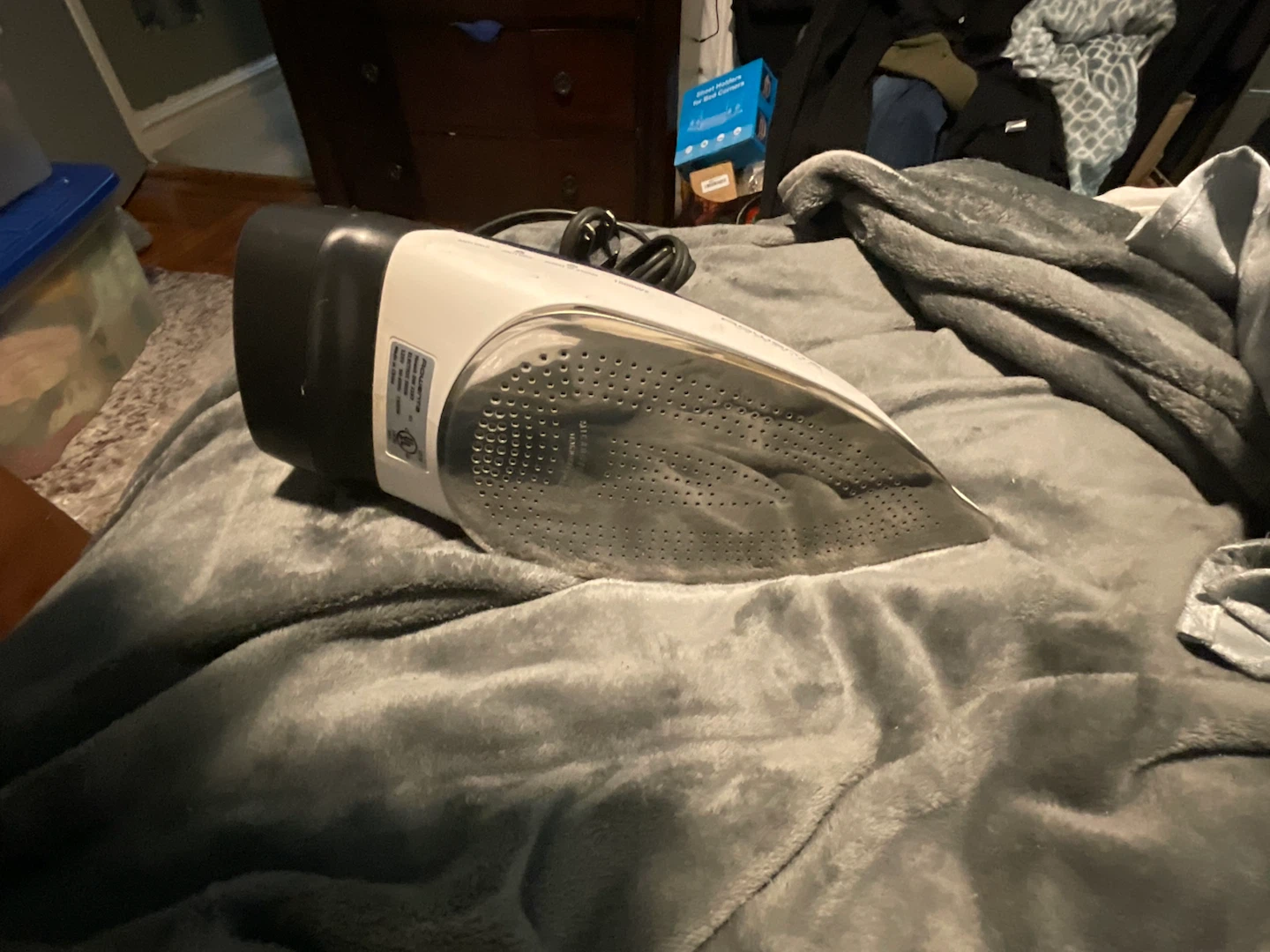 Rowenta Cord Reel Steam Iron - photo 2