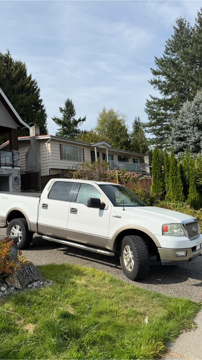 Ford F-150 Lariat Pickup Truck
