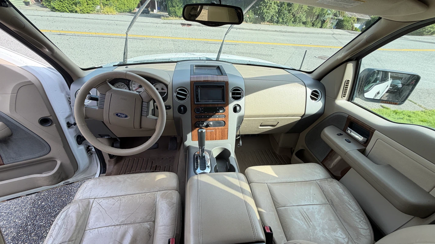 Ford F-150 Lariat Pickup Truck - photo 5
