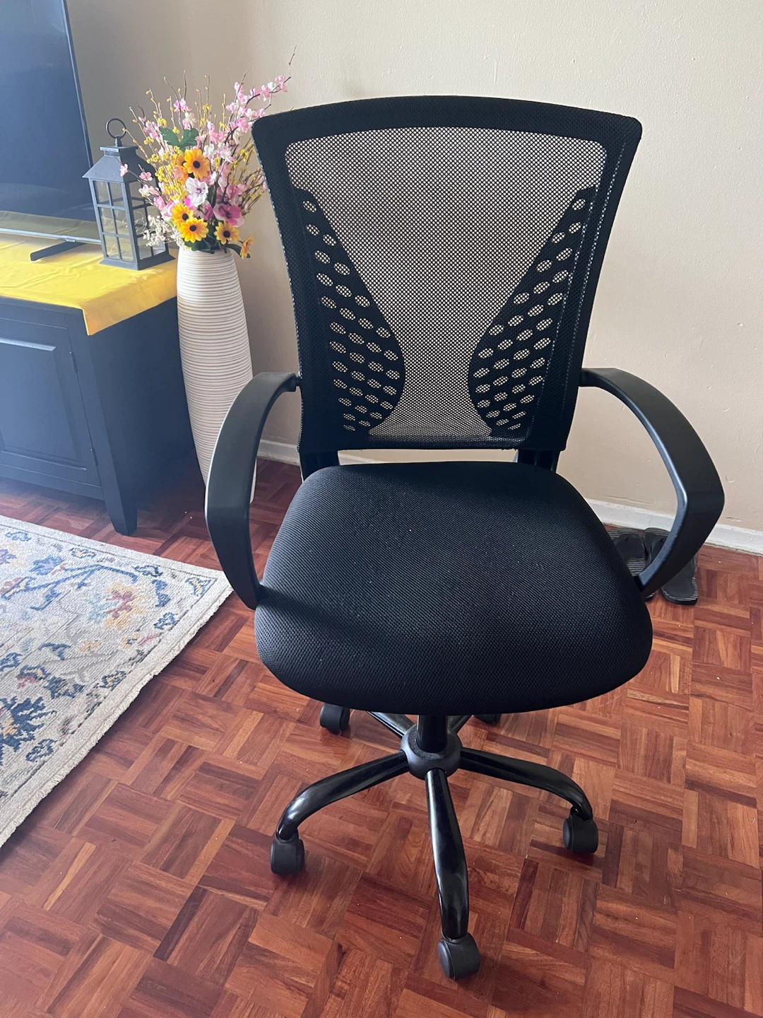 Black Ergonomic Mesh Office Chair - photo 2