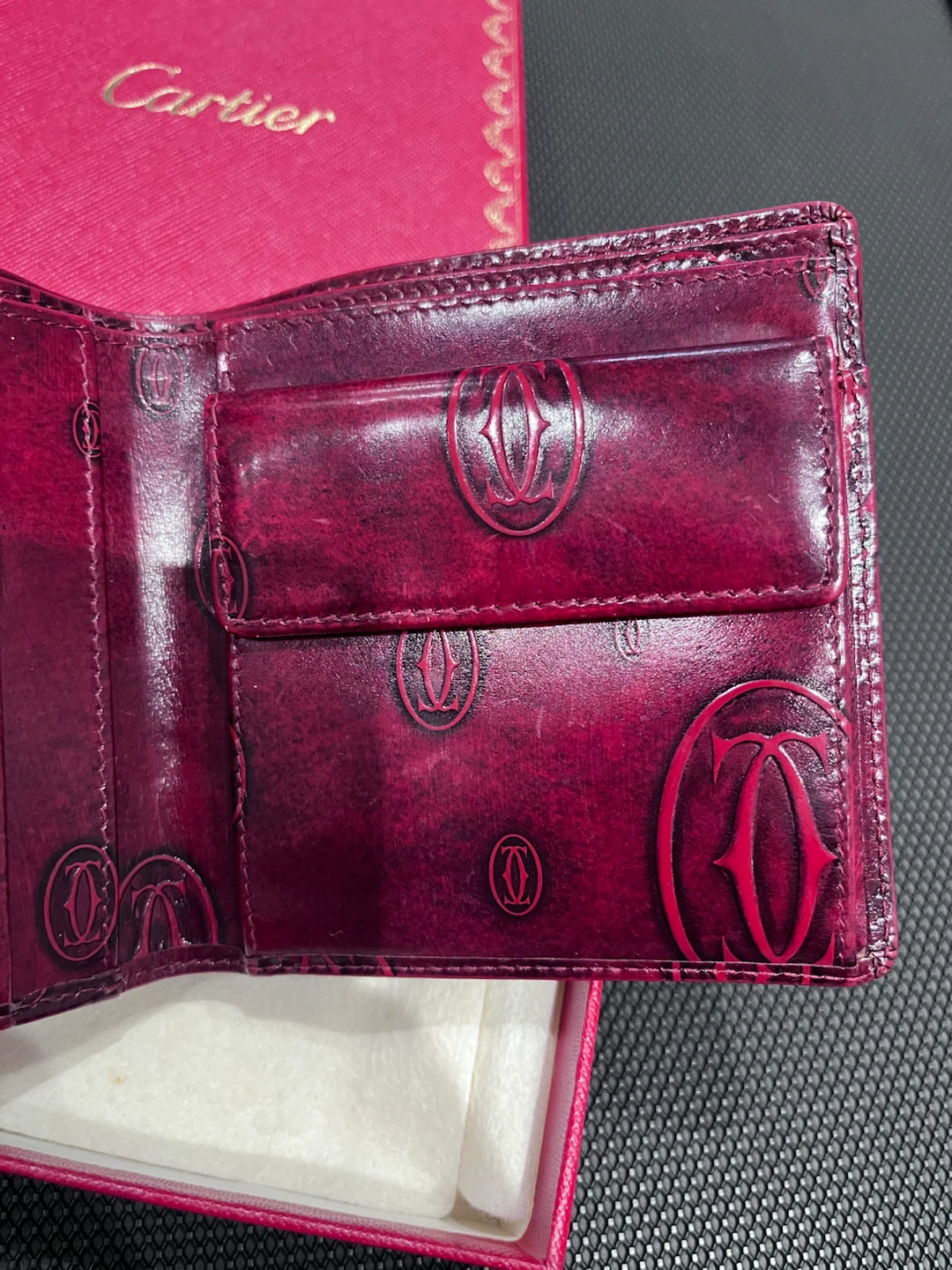 Preowned Authentic Cartier Patent Leather Bifold  Wallet - photo 4