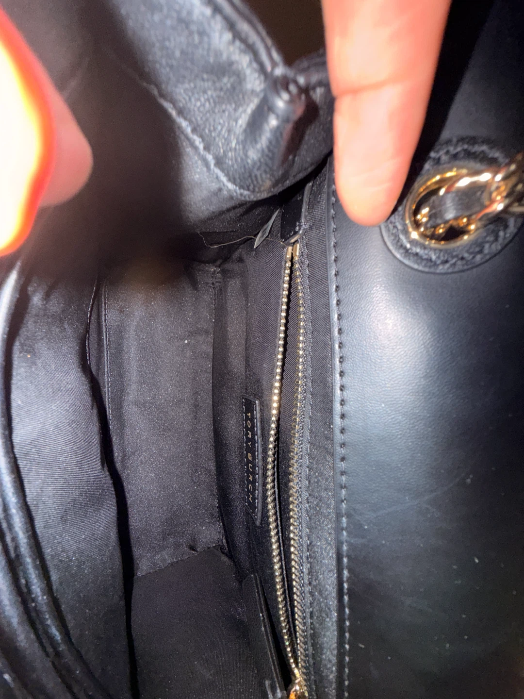 Authentic Tory Burch Black Quilted Chain Shoulder Bag - photo 2