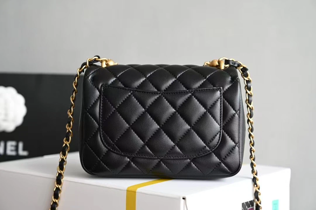 Black Quilted Flap Bag with Pearl Chain - photo 2