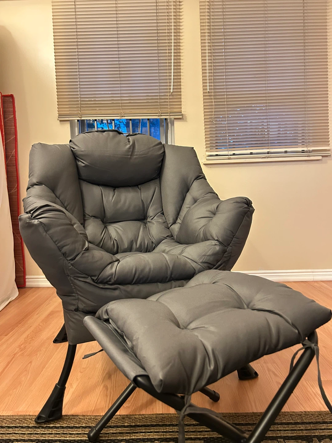 Comfy Grey Accent Chair with Matching Ottoman - photo 2