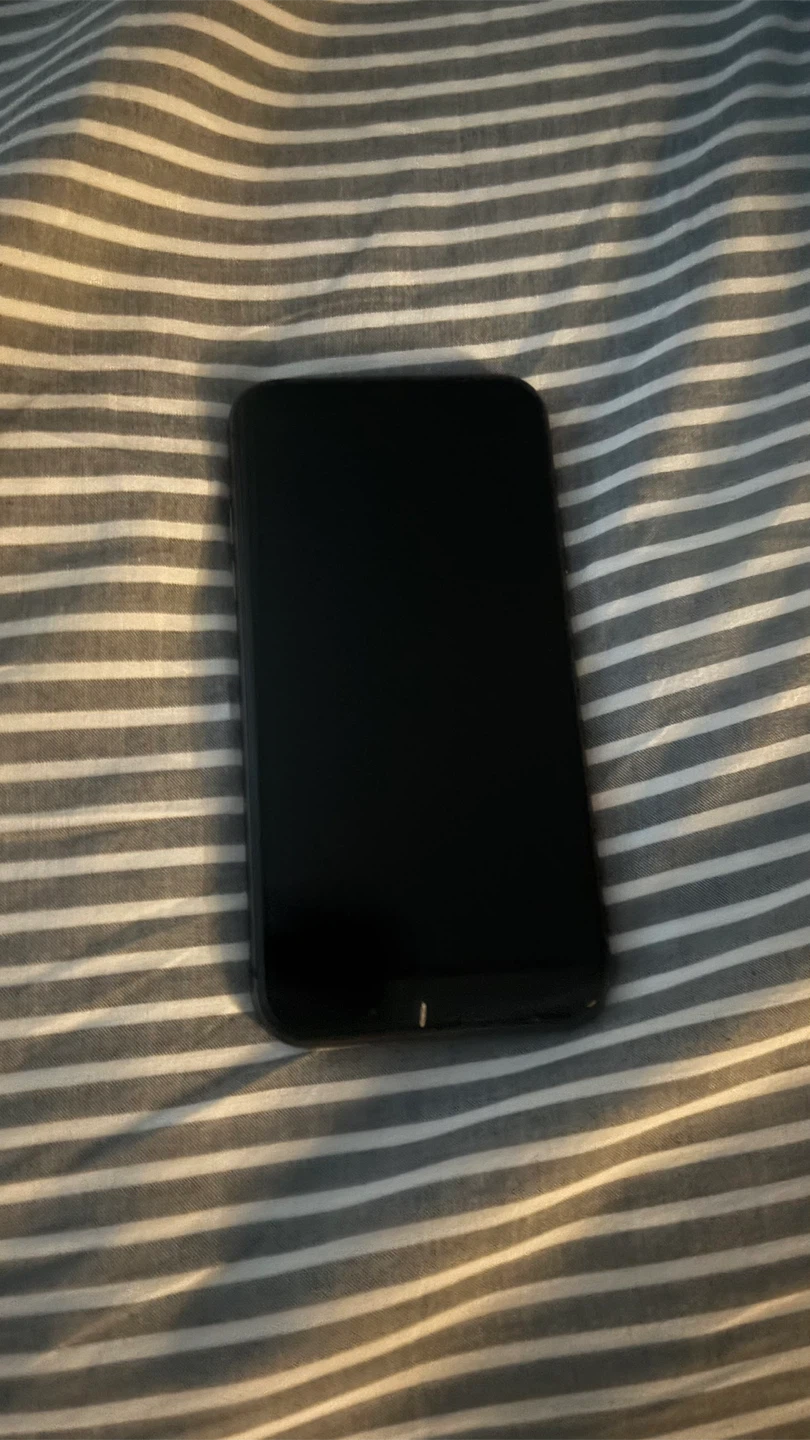 Apple iPhone 11 Black - photo 3
