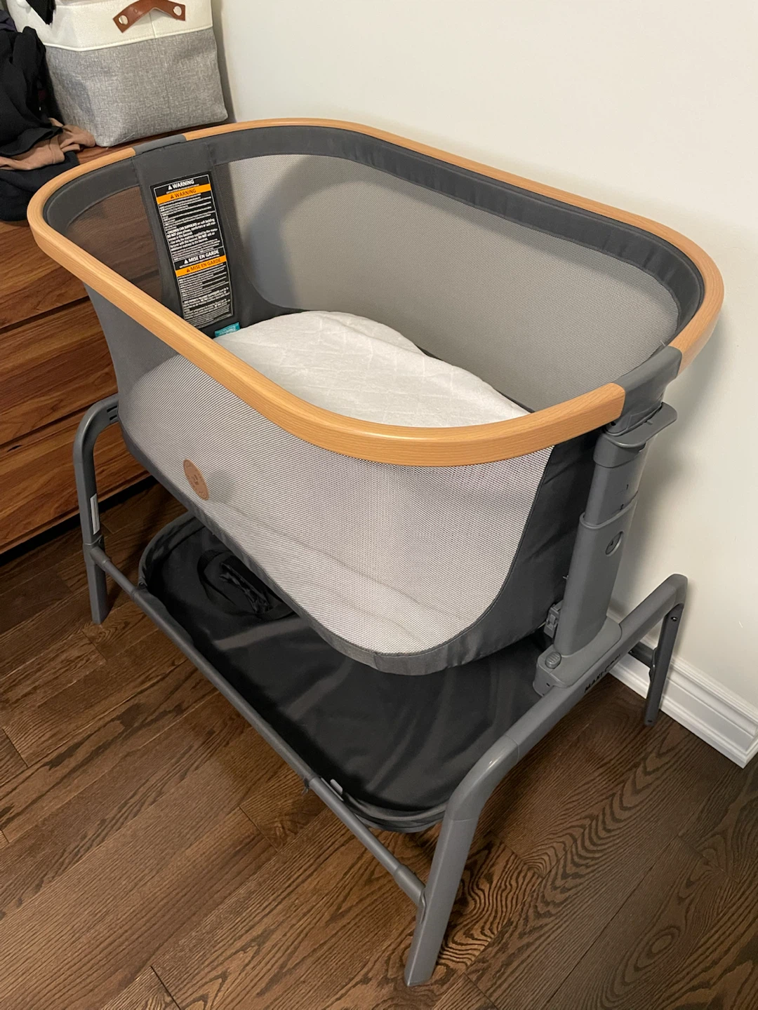 Maxi-Cosi Iora Bedside Bassinet - Classic Graphite - photo 3