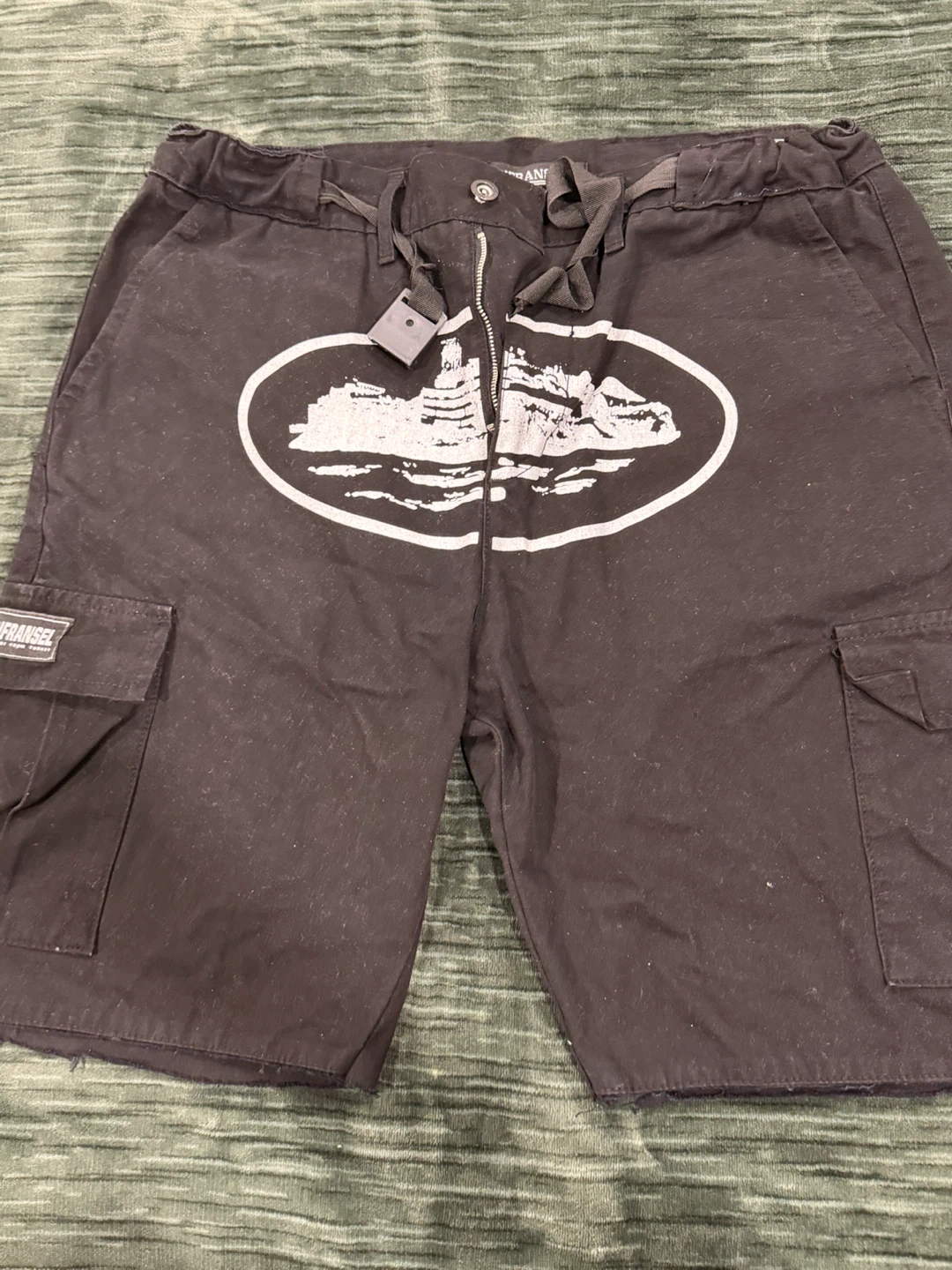 Corteiz cargo shorts
