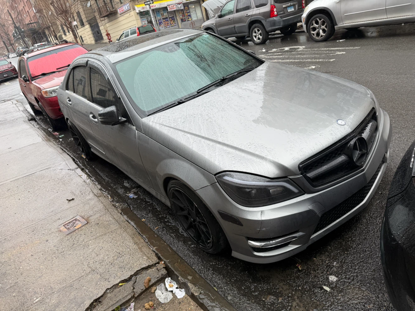 Mercedes-Benz C300 4MATIC Sedan - photo 2