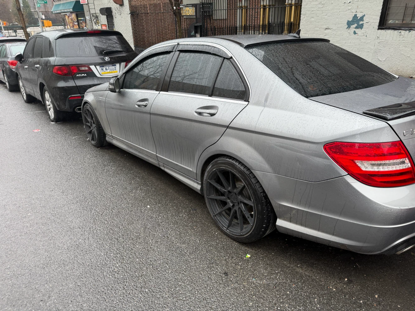 Mercedes-Benz C300 4MATIC Sedan - photo 3