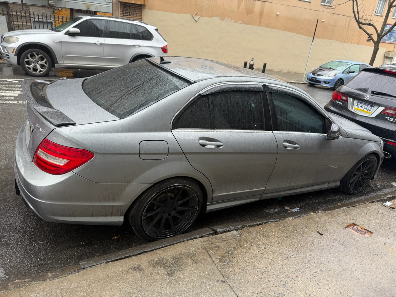 Mercedes-Benz C300 4MATIC Sedan - photo 4