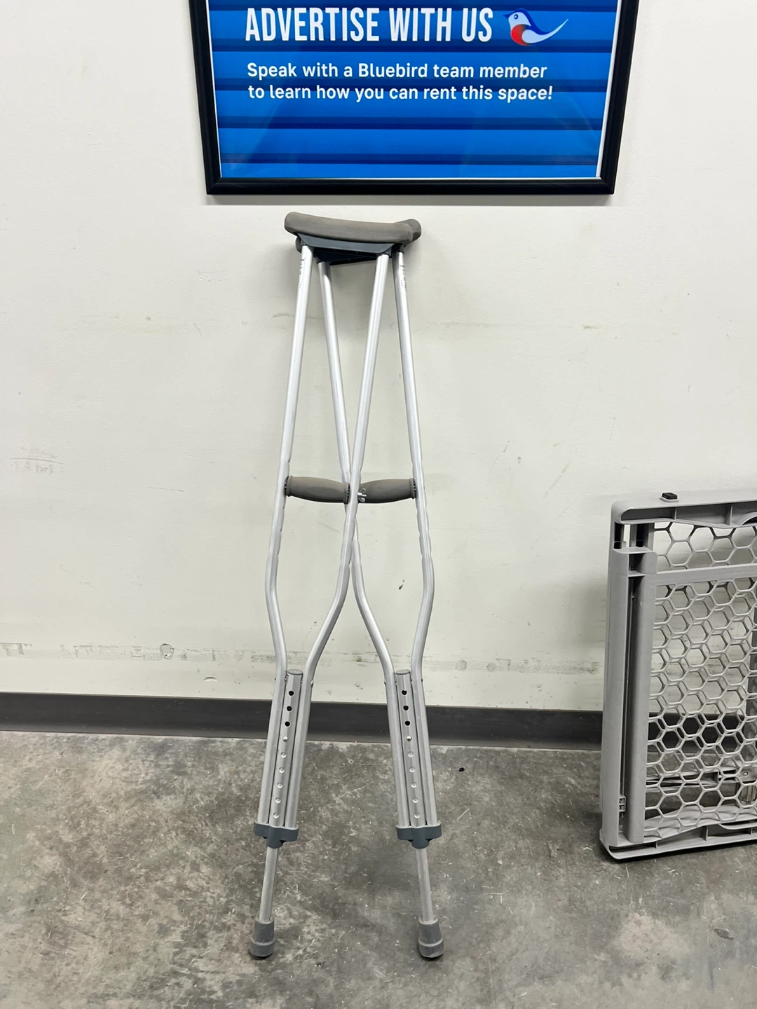 Adjustable Aluminum Underarm Crutches - photo 2