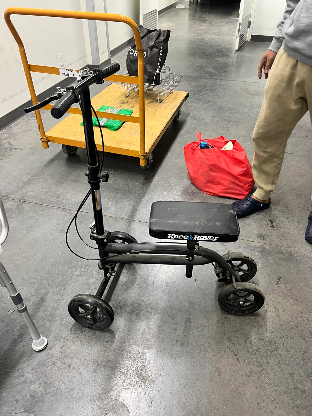 KneeRover Knee Scooter