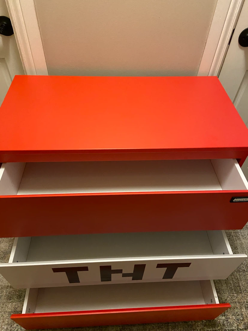 New Minecraft TNT 3-Drawer Dresser with LED Lights - photo 2