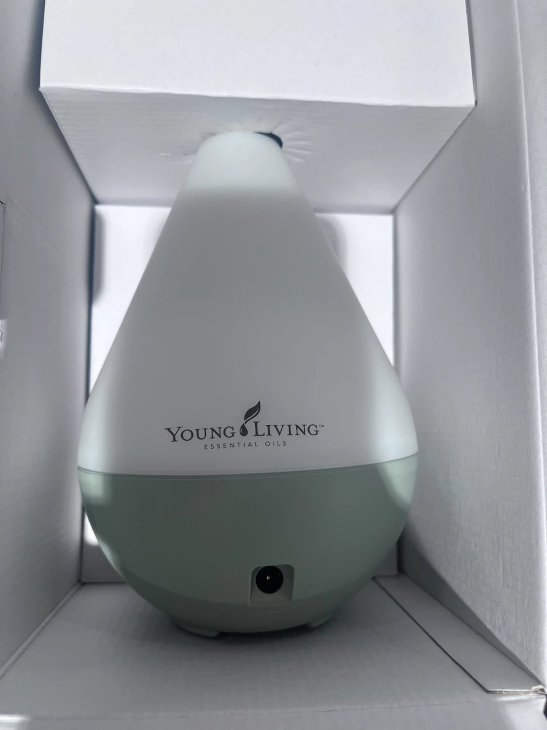 Brand New Young Living Dewdrop Essential Oil Ultrasonic Diffuser - photo 5