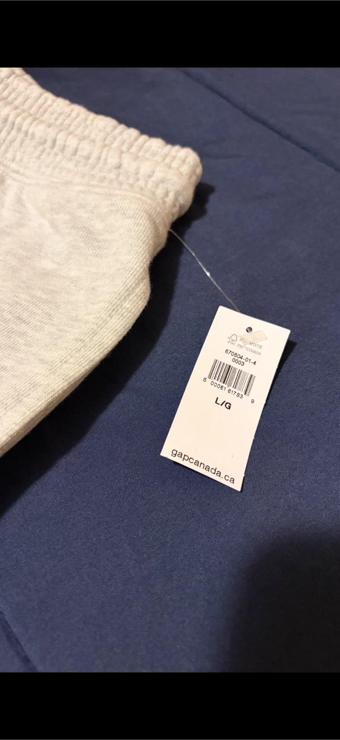 GAP Sweat Shorts - photo 2